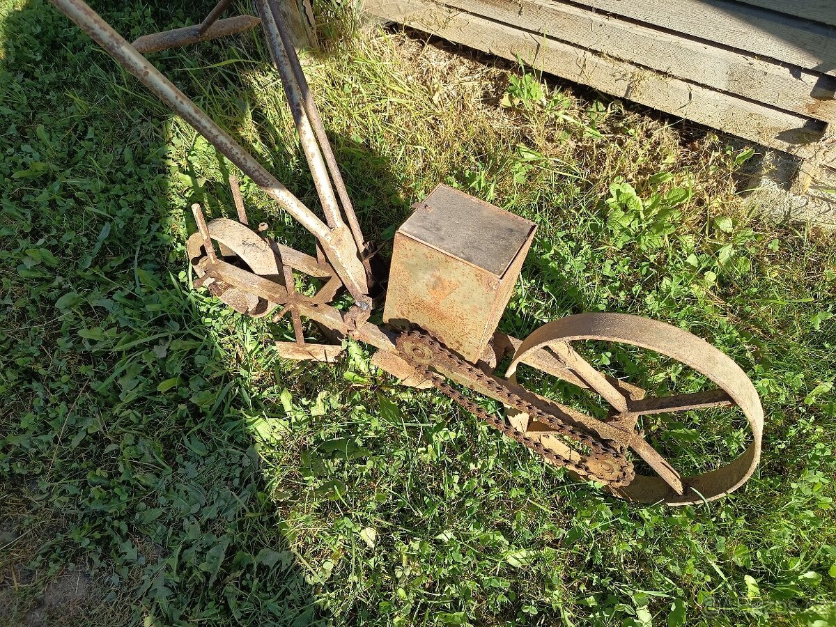 Prodám secí stroj na řepu - 2