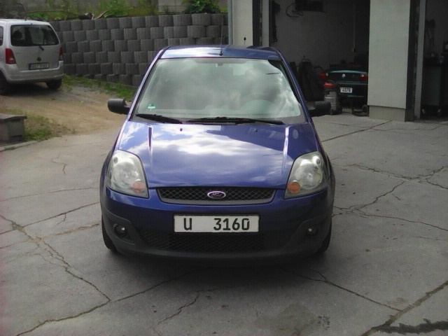 ford fiesta 1.4,59kw,r.v.9-08,136000km. - 2