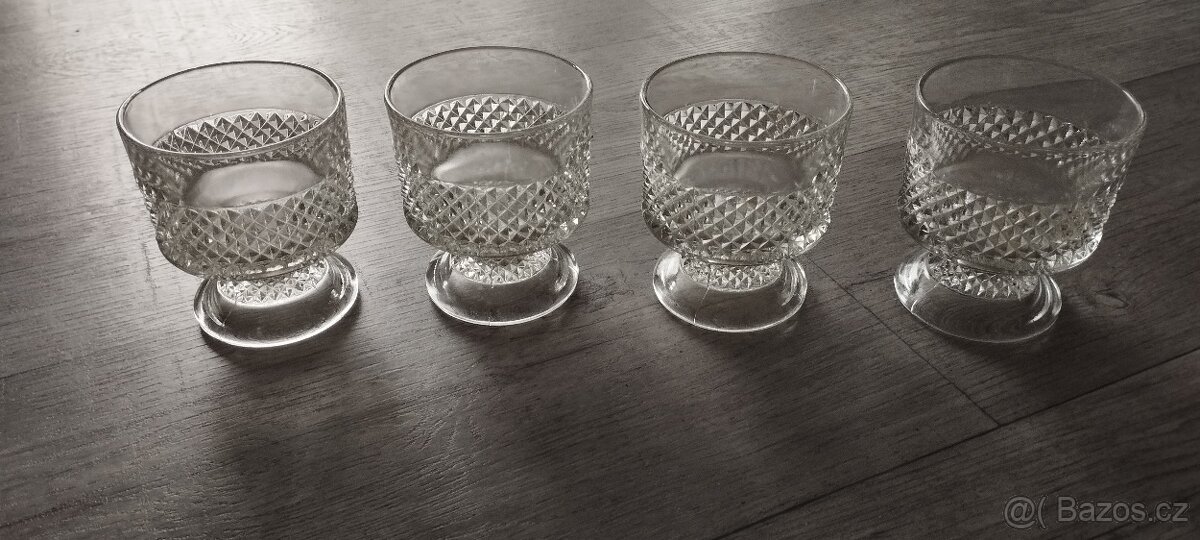 retro sklenene pohary - 2