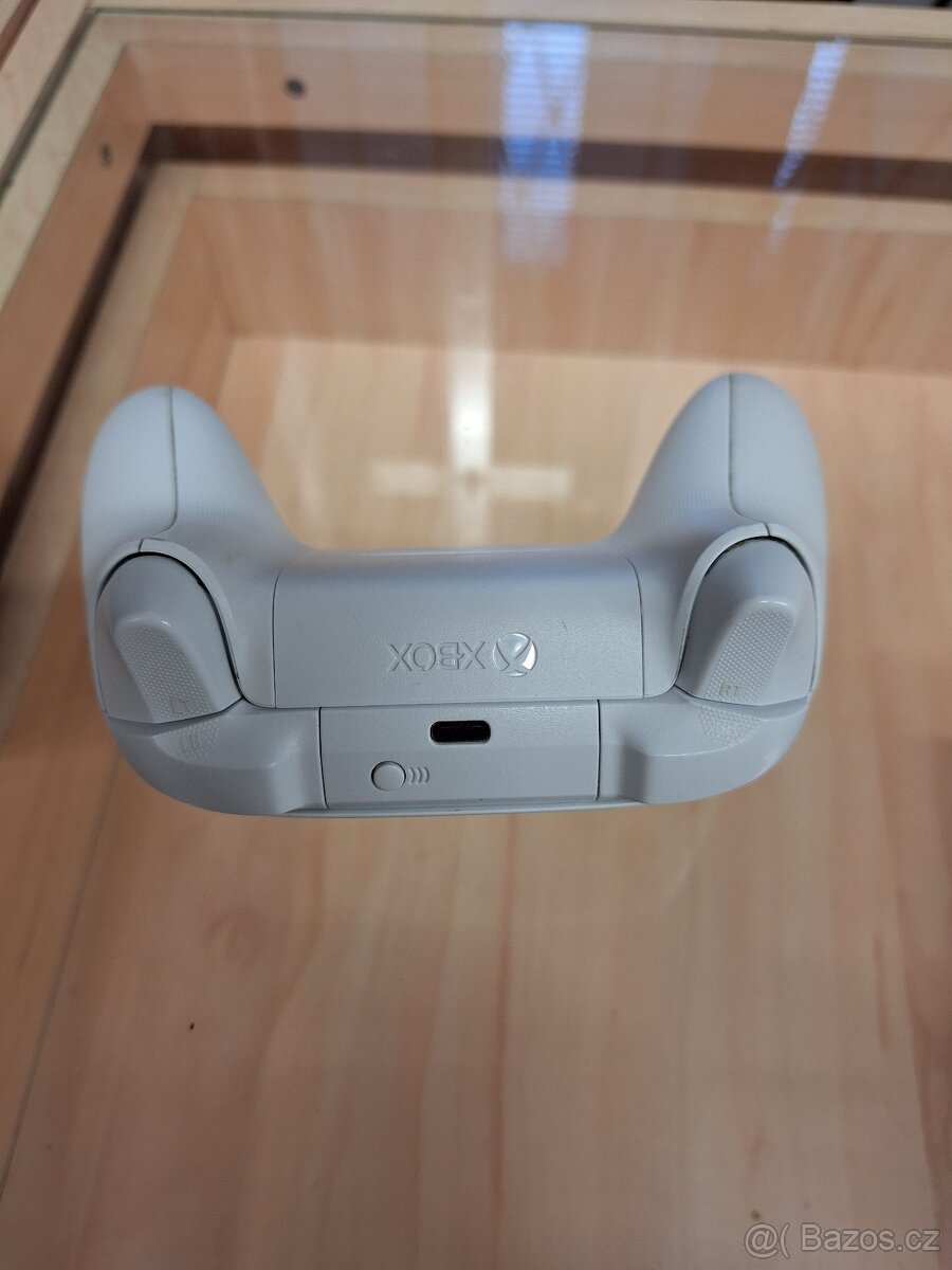 Xbox One ovladač - 2