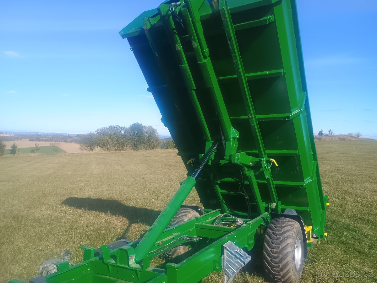 Nosič kontejnerů za traktor - 2