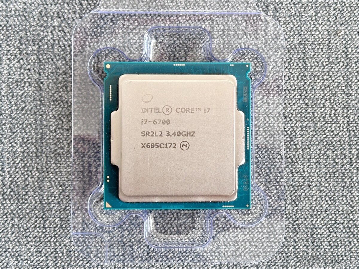 Procesor Intel Core i7-6700 / i7-6700K - 4C/8T - Socket 1151 - 2