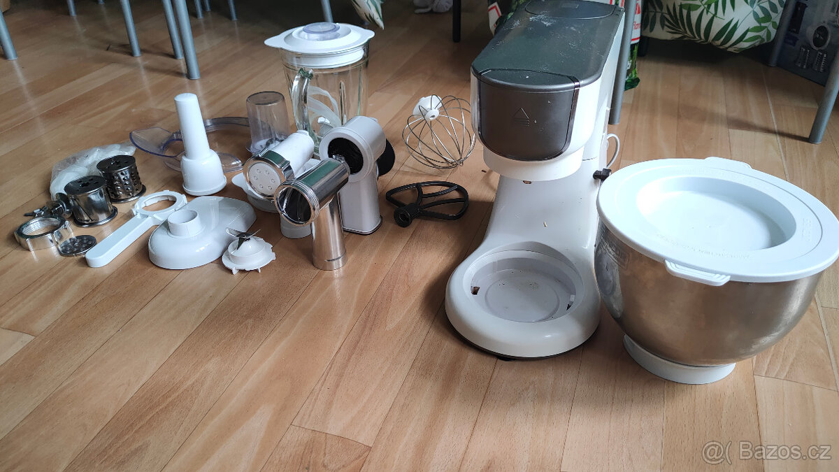 Kuchyňský robot - nefunguje - 2