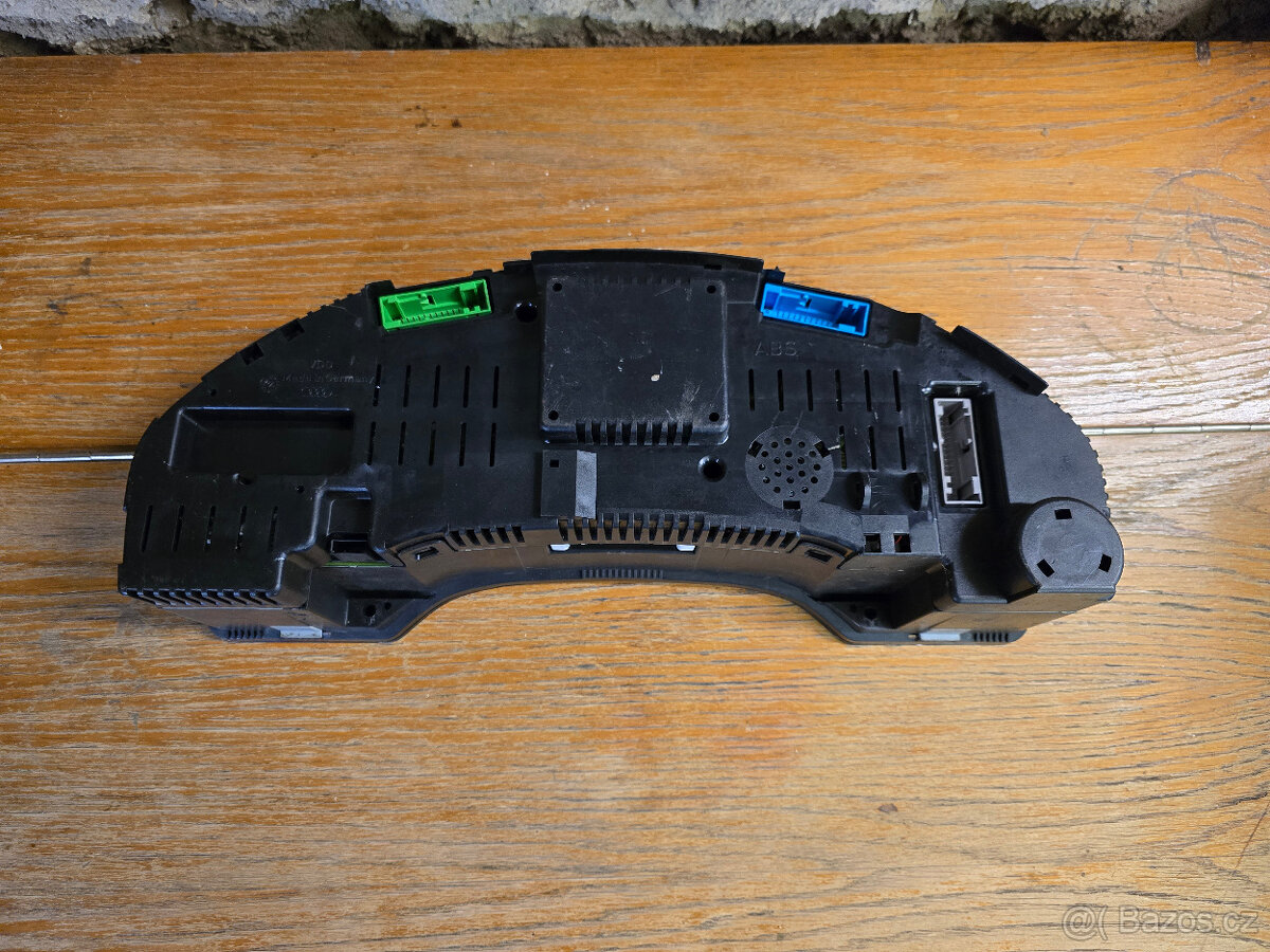 Budíky 4D0 919 033 CM přístrojový štít Audi A8 S8 - 2