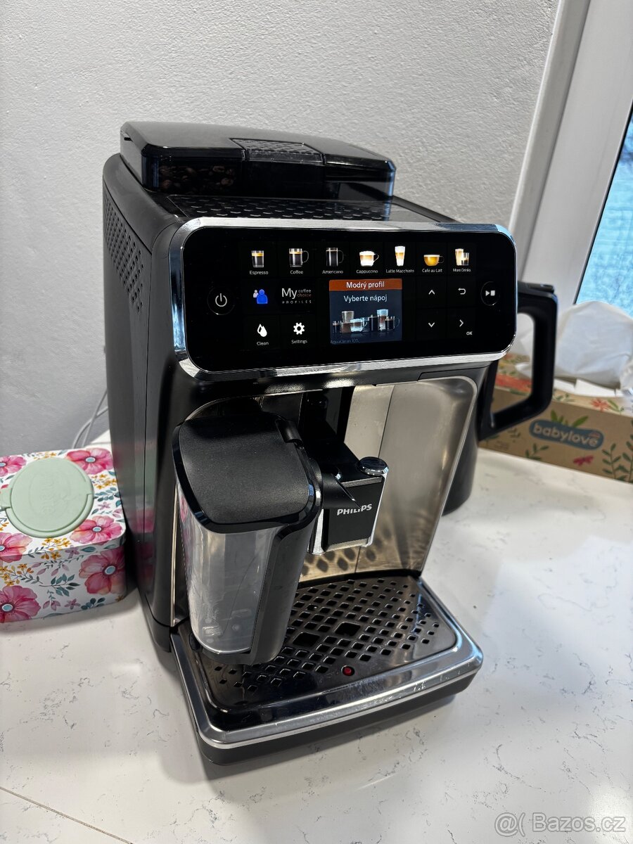 Kávovar Philips 5400 - 2