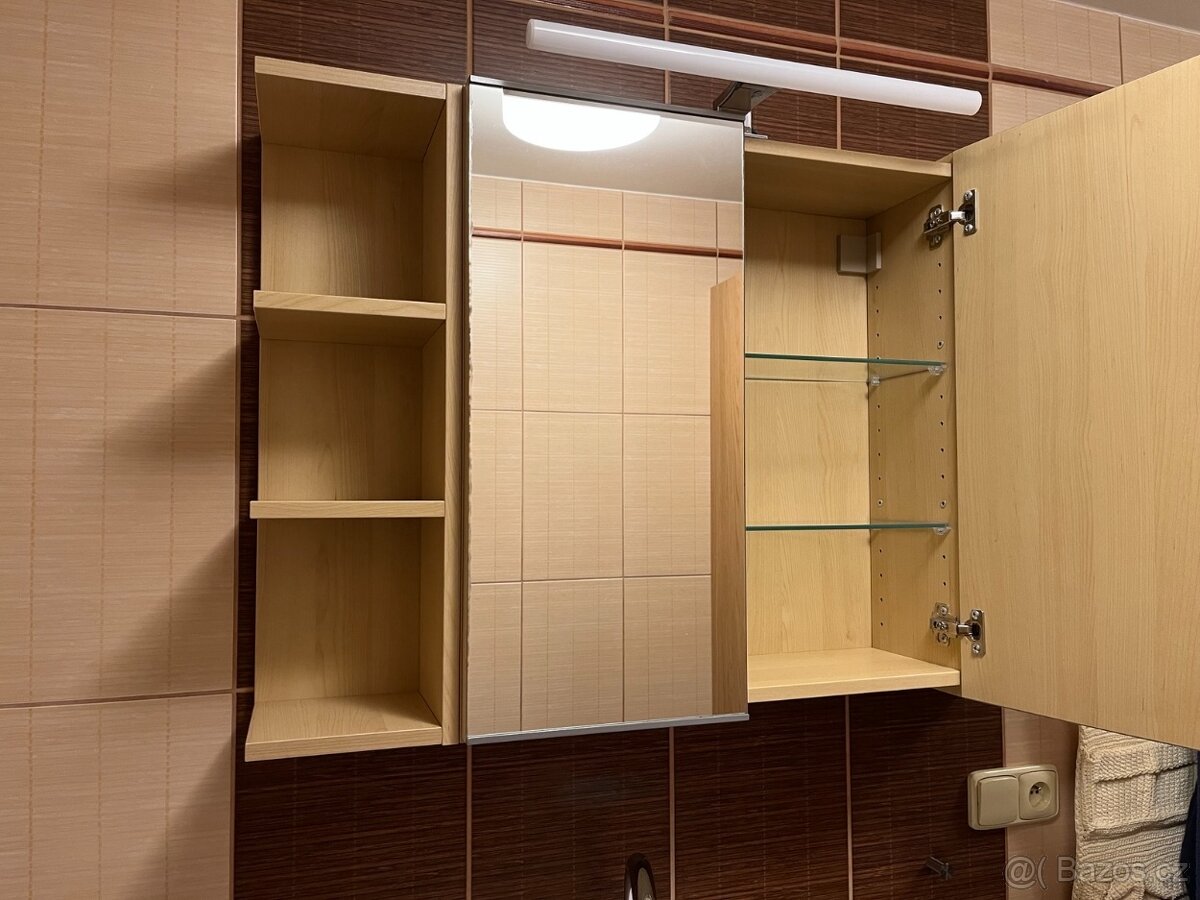 Polička nad umyvadlo - 2