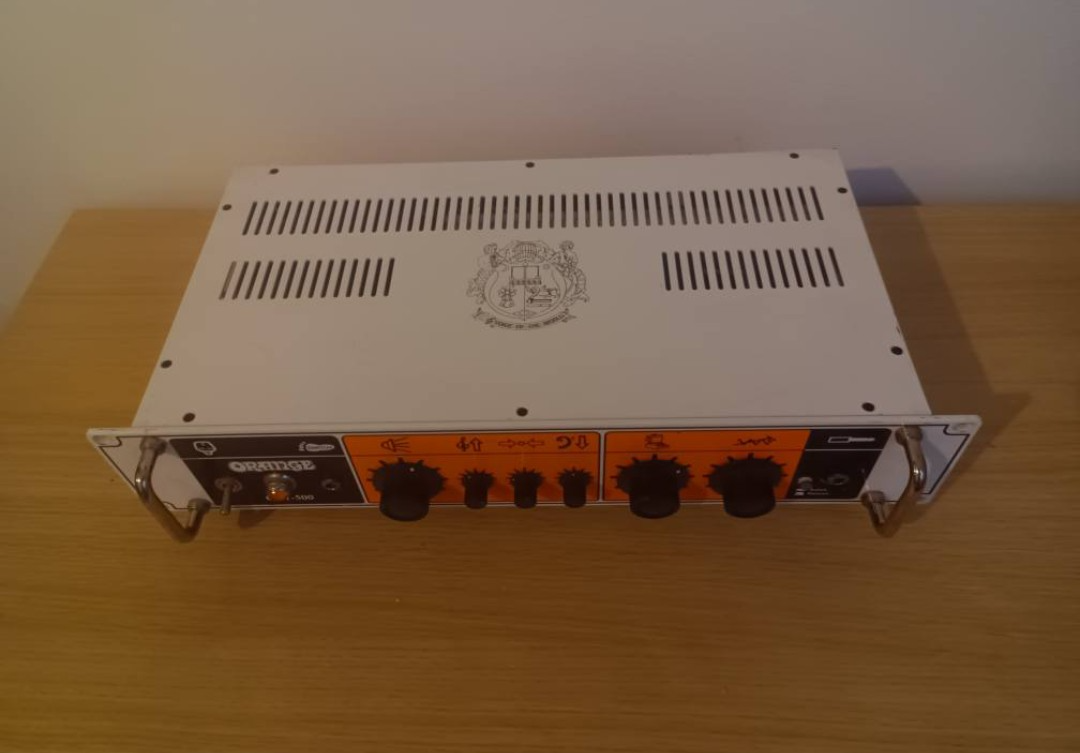 Zesilovač baskytarový - 2