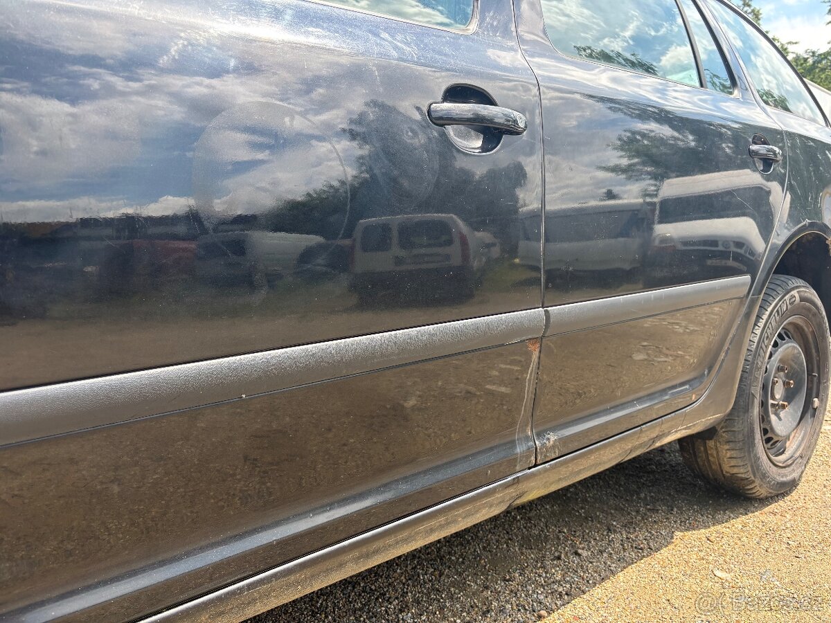 Skoda octavia II / 2 nahradni dily - 2