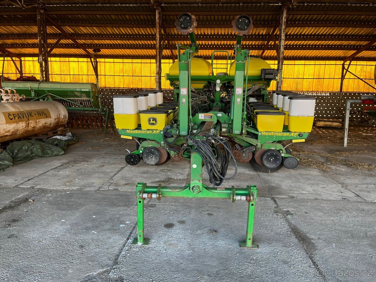 John Deere 1770NT – 12 řádků – rok 2009 - 2