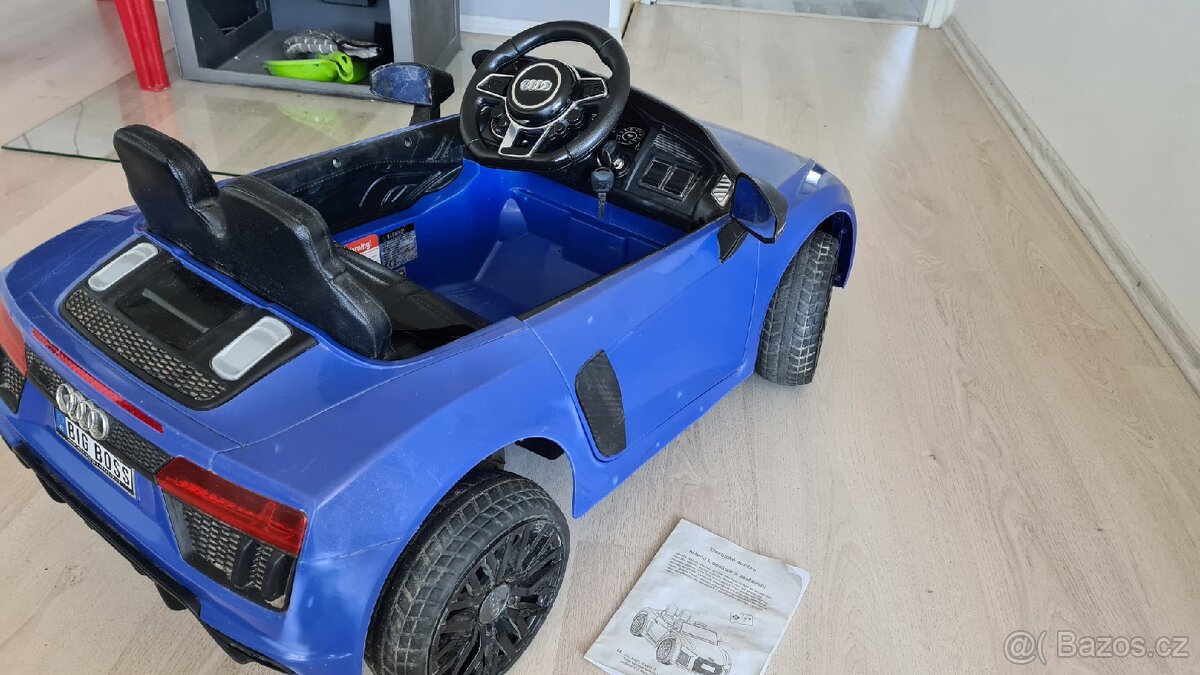 Dětské elektrické auticko Audi - 2