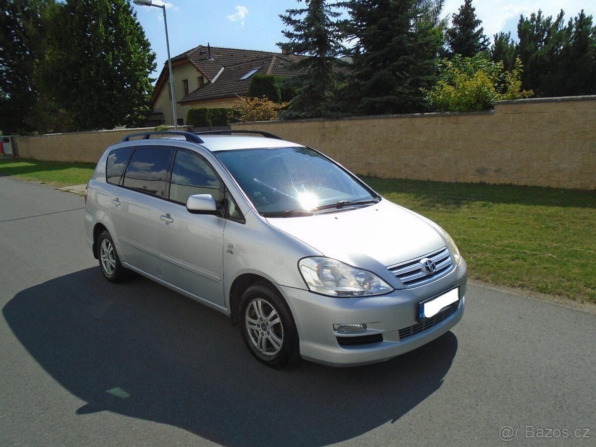 Toyota Avensis Vesro NA - 2