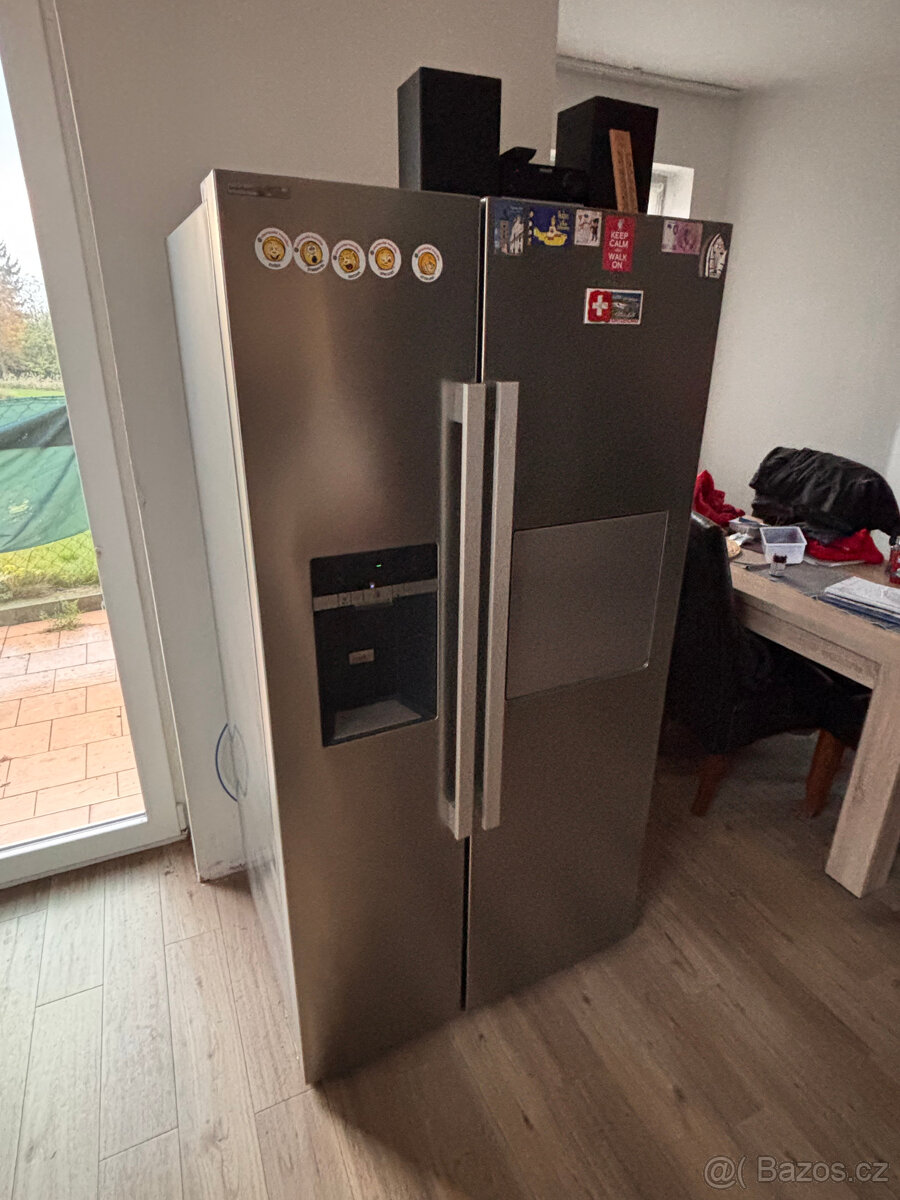 Americká lednice Grundig - Energetická třída A++ - 2