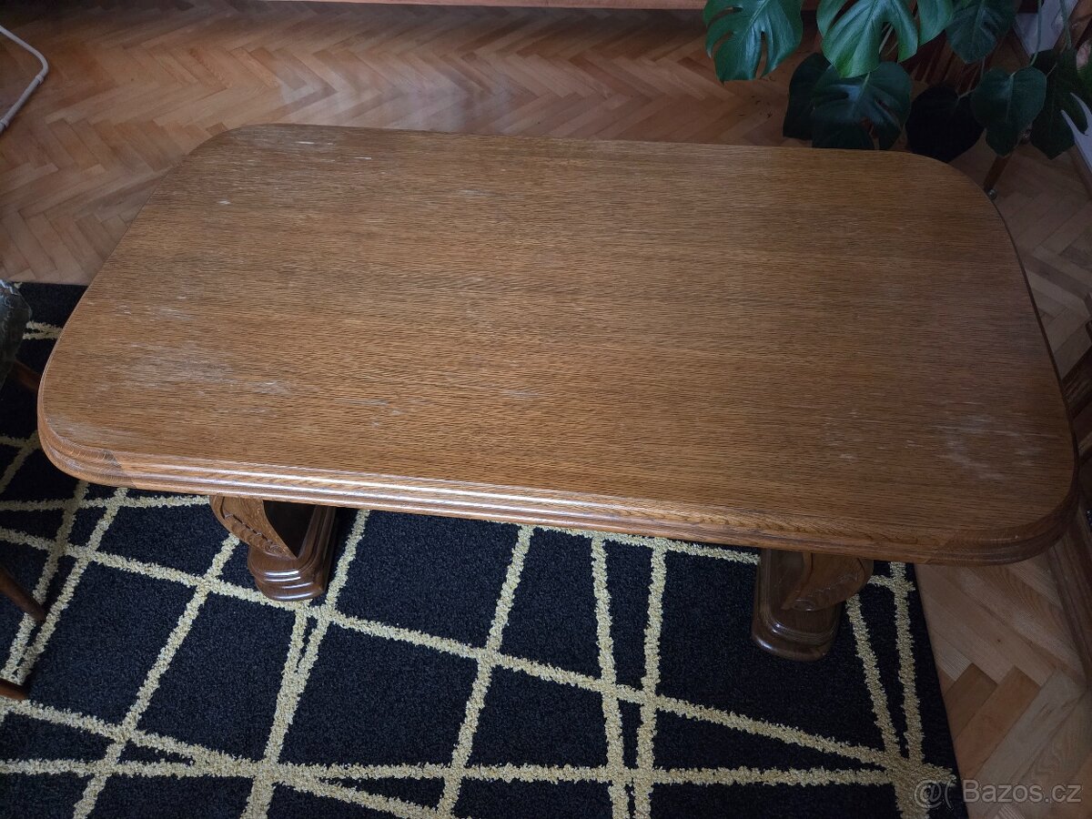 Konferenční stolek - 2