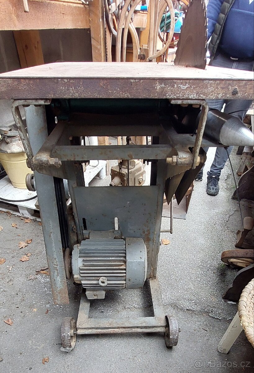 Kotoučová pila se štípačkou - 2