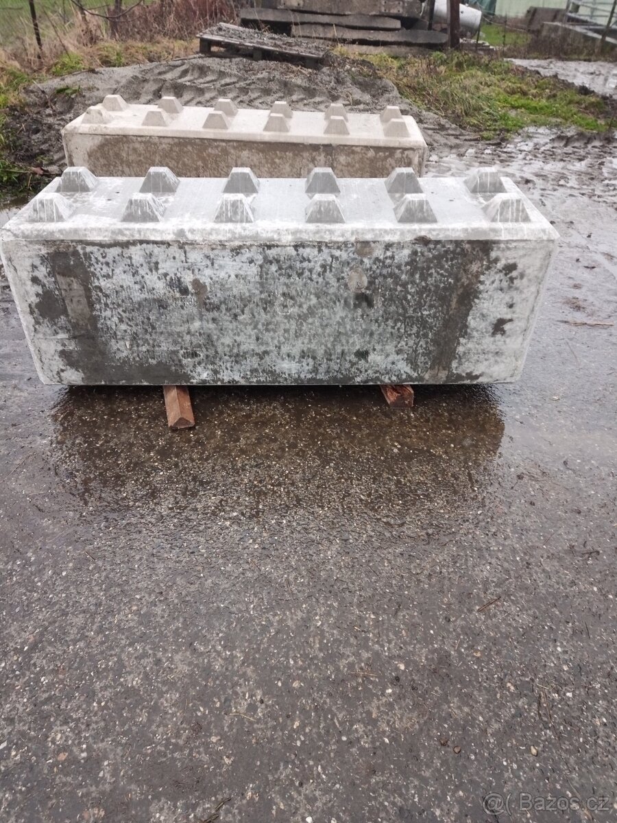 Betonové lego - 2