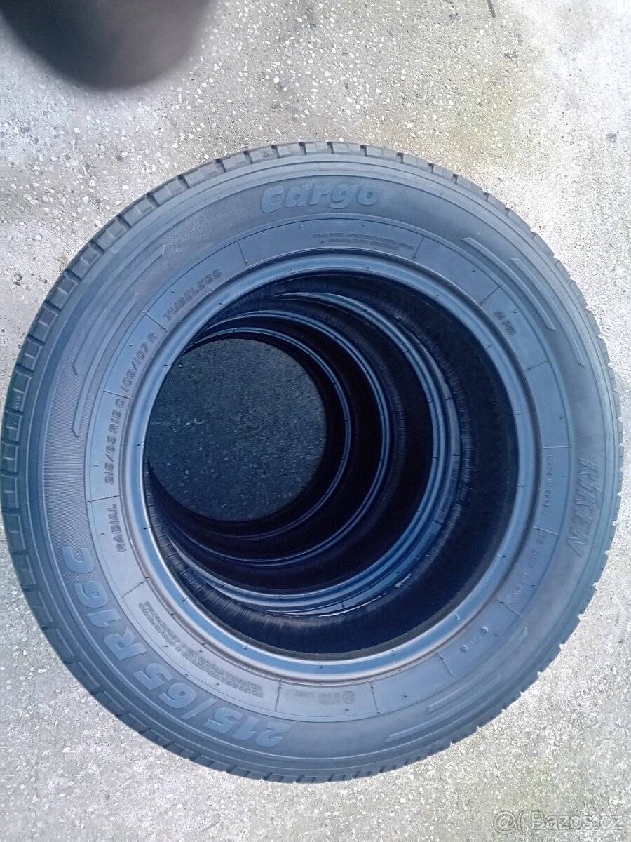 Pneumatiky 215/55 R16 - 2
