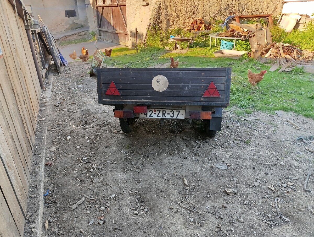 Prodám přívěsný vozík s tp - 2
