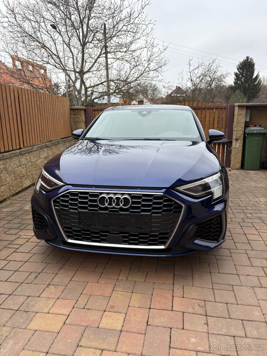 Audi A3 40 TFSIe S line automat - 2