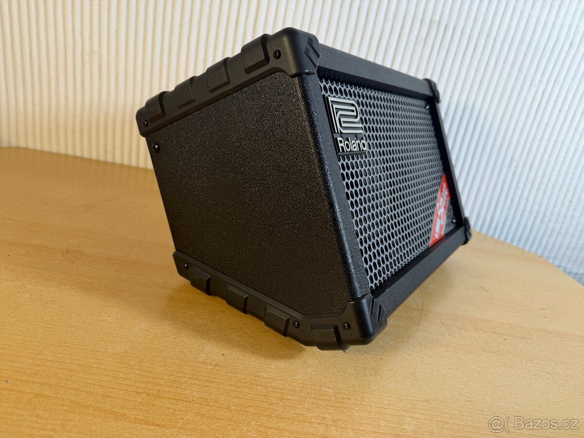 kytarové kombo Roland CUBE Street - 2
