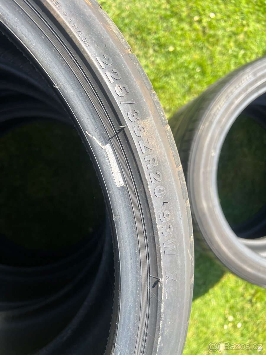 letní sada pneu Altenzo 225/35/20 - 2