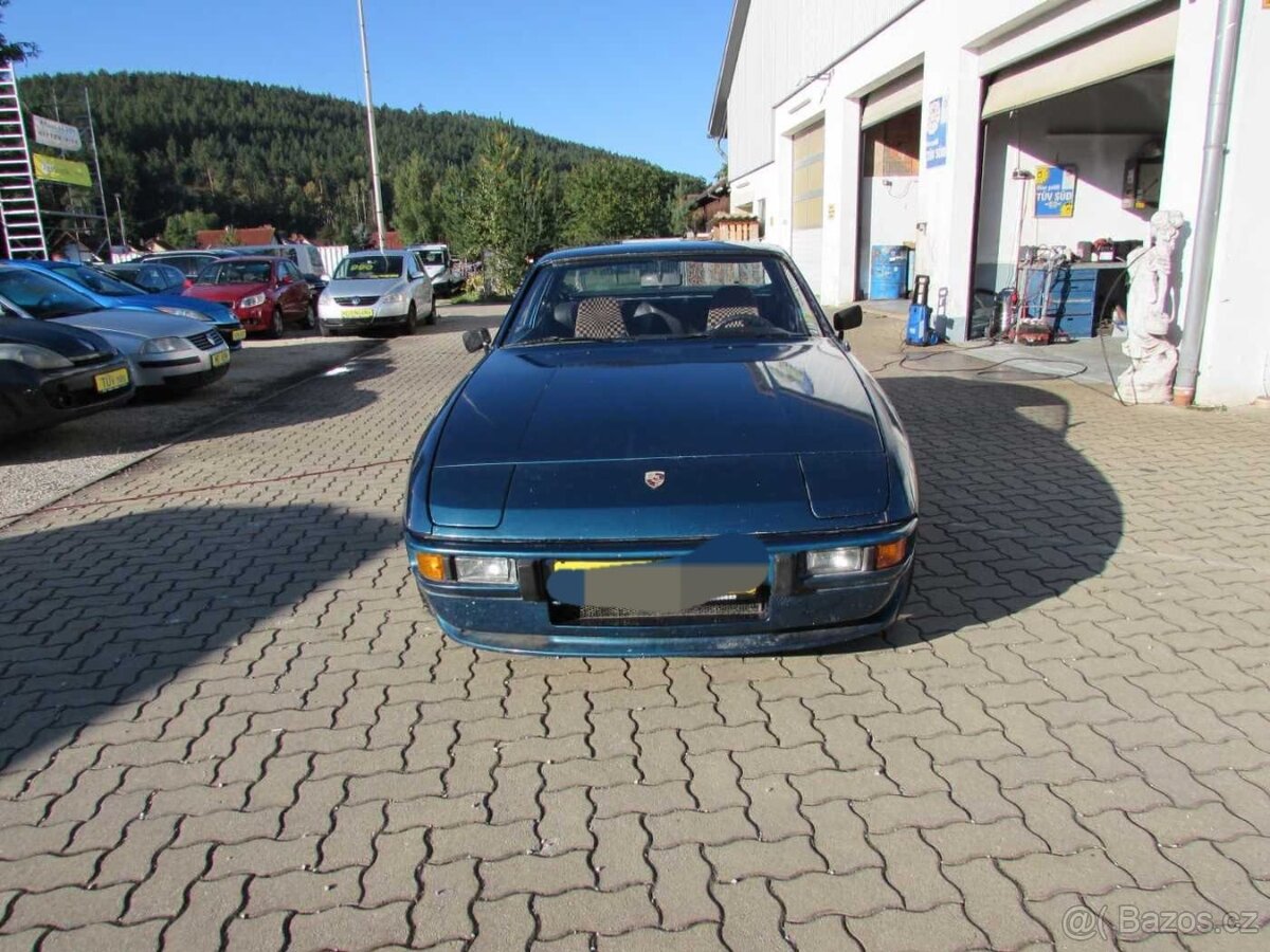 Porsche 924 - 2