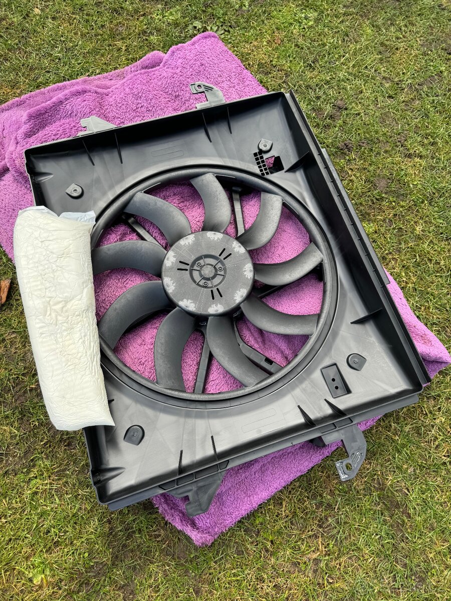 Dodge RAM 1500 ventilátor chladiče 2019-24 5,7 HEMI