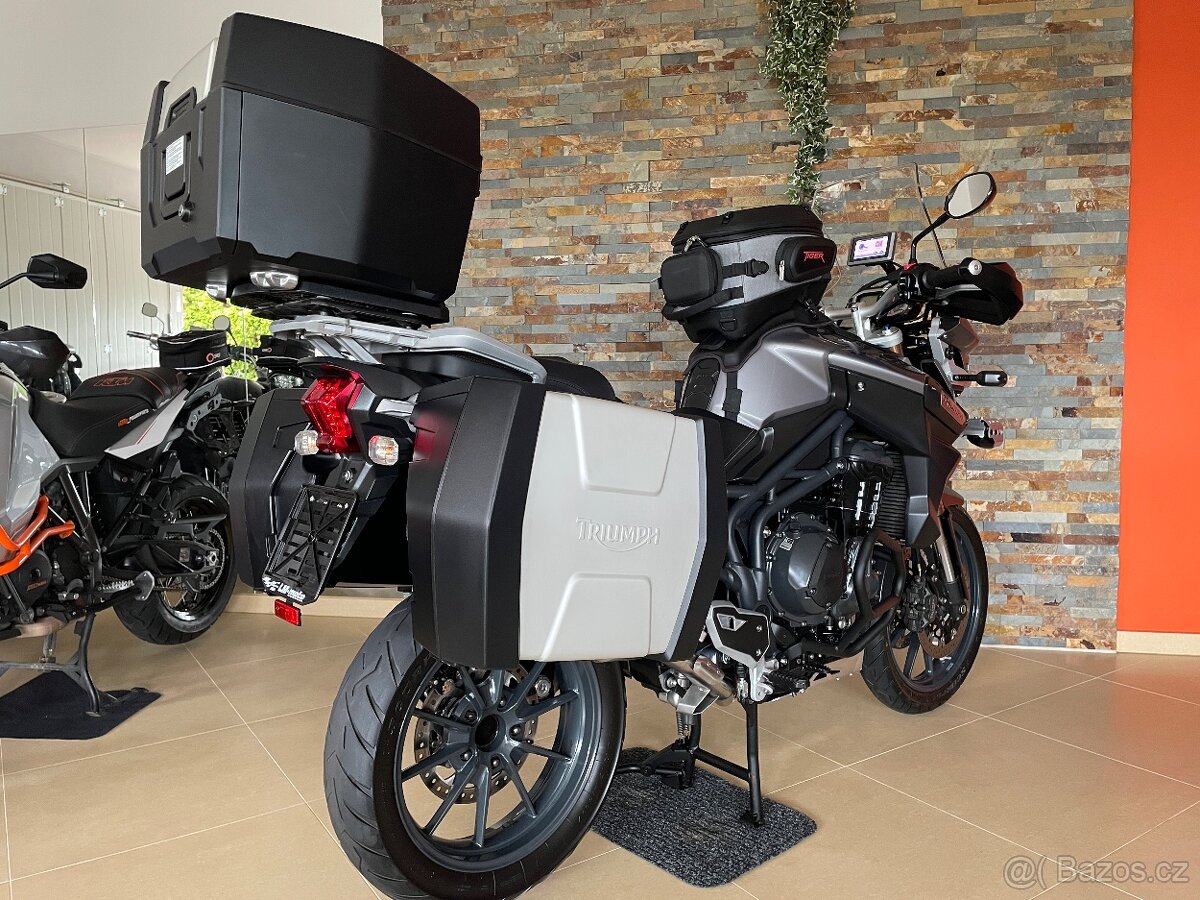 Triumph Tiger 1200 Explorer, serv. historie, plná výbava, To