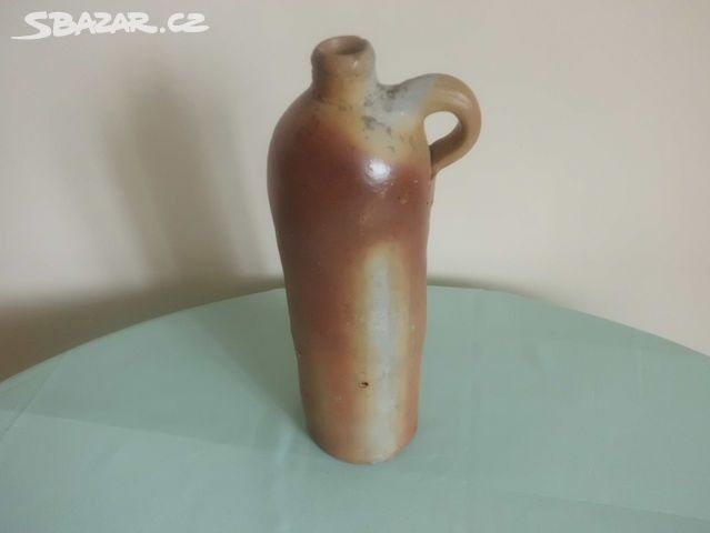 stará kameninová lahev - 2