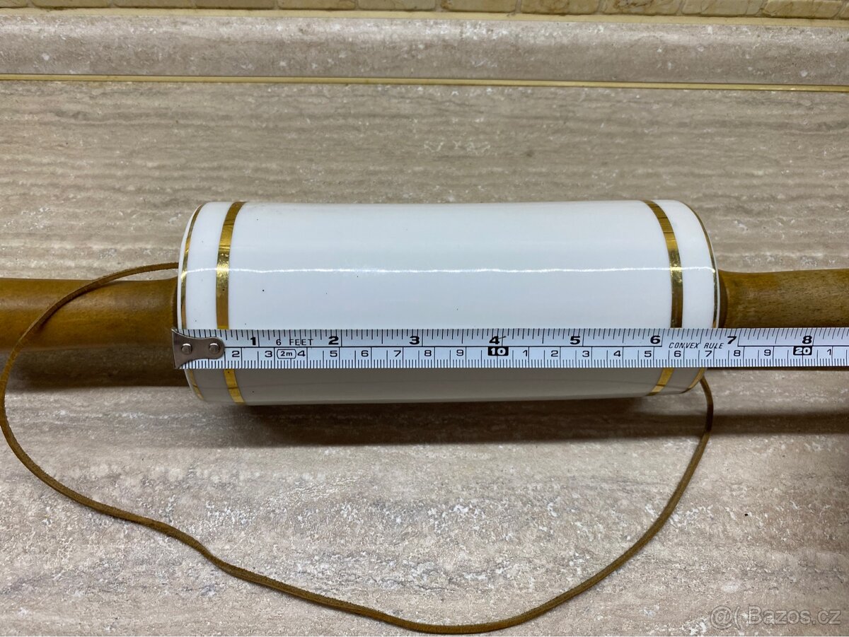 Porcelánový váleček - 2