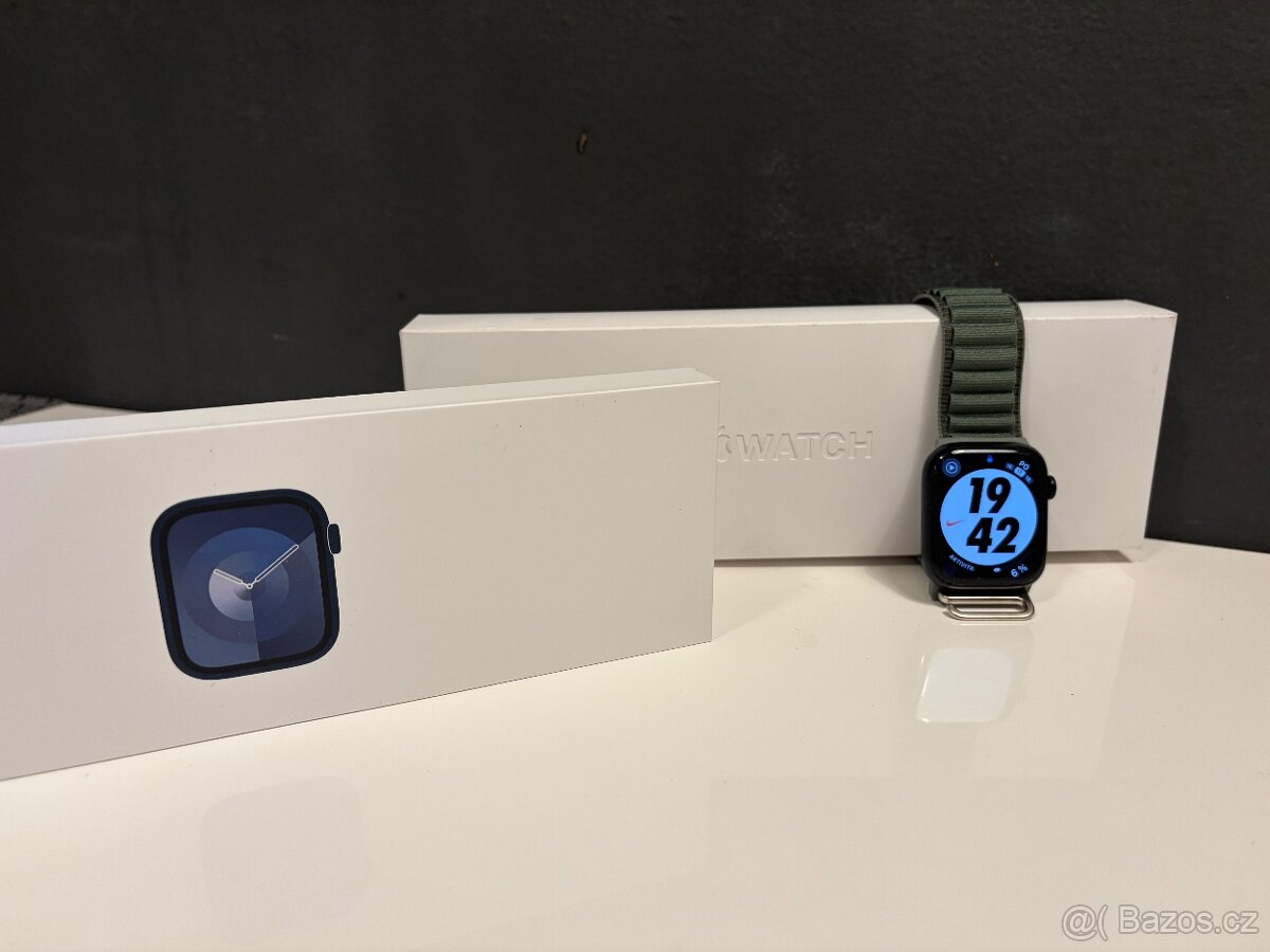 Apple Watch 9 45mm v záruce, 97% kapacita - 2