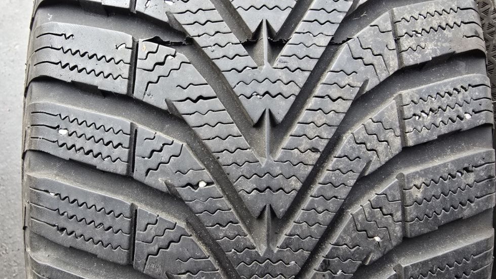 Zimní pneu 205/55/16 Vredestein - 2