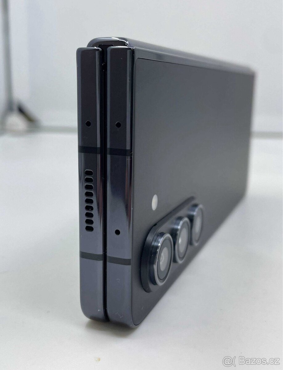 Samsung Galaxy z Fold5 - 2