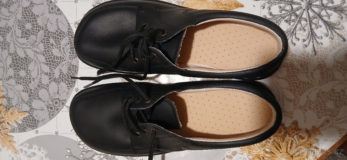 Pánské kožené černé boty - 2