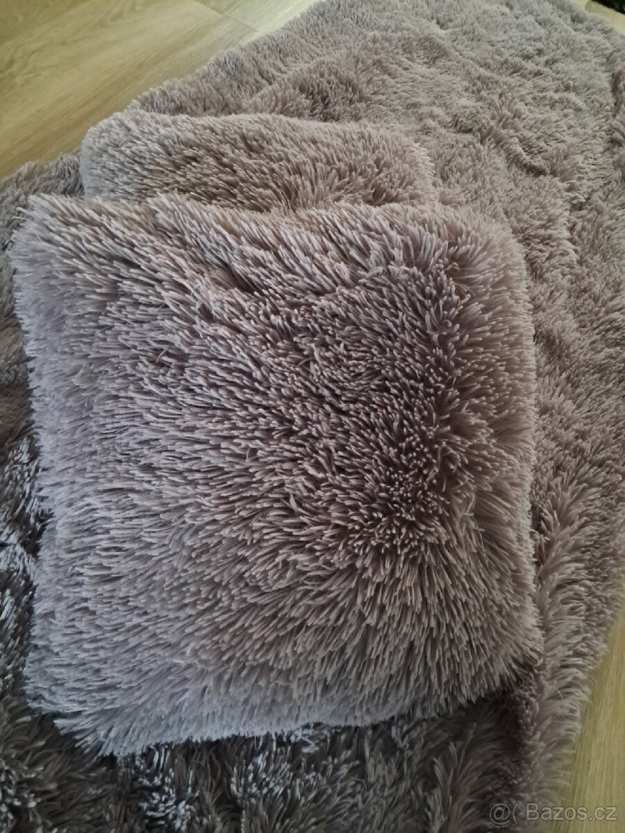 Chlupatá deka - 2