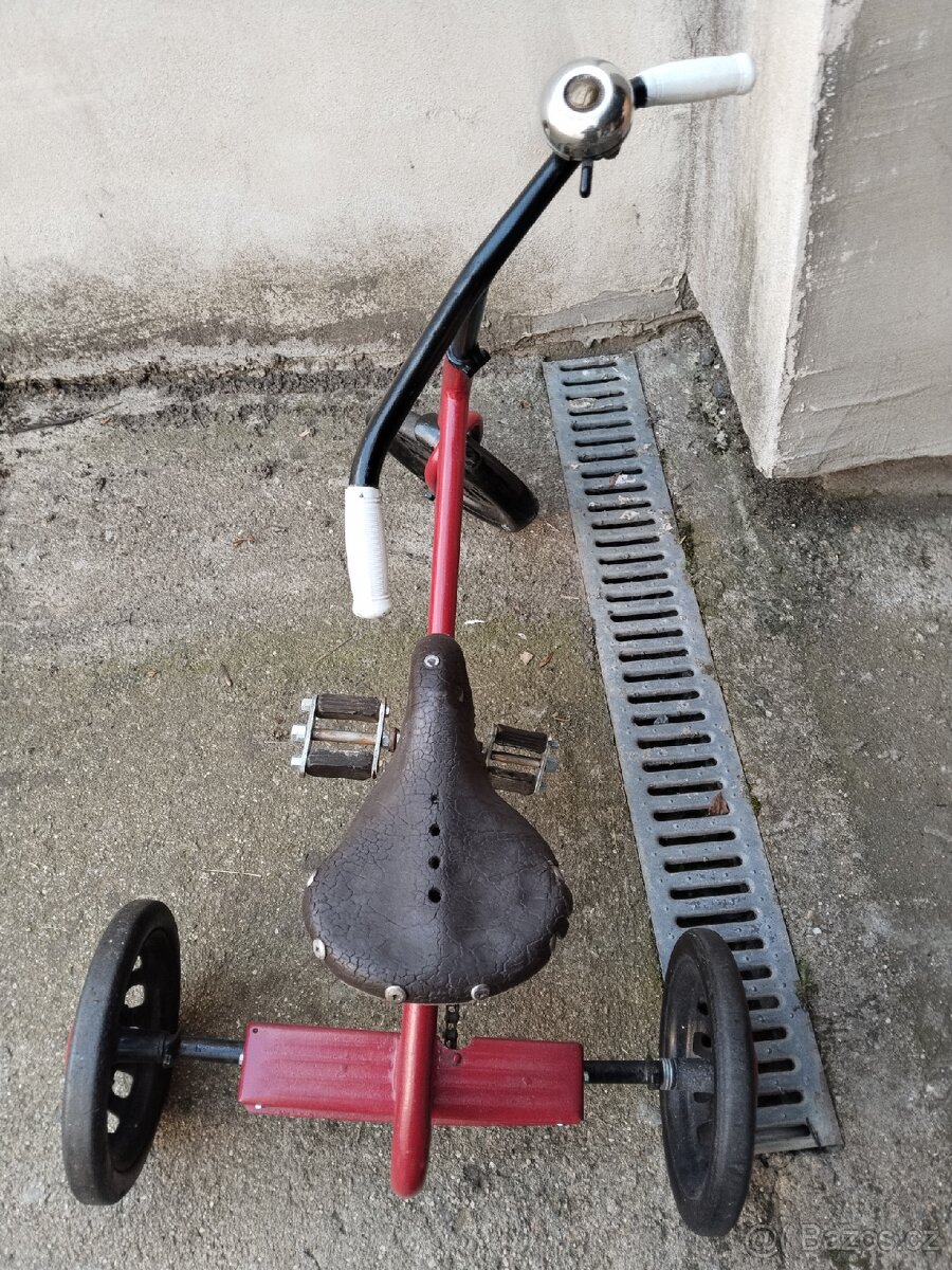 Retro tříkolka - 2
