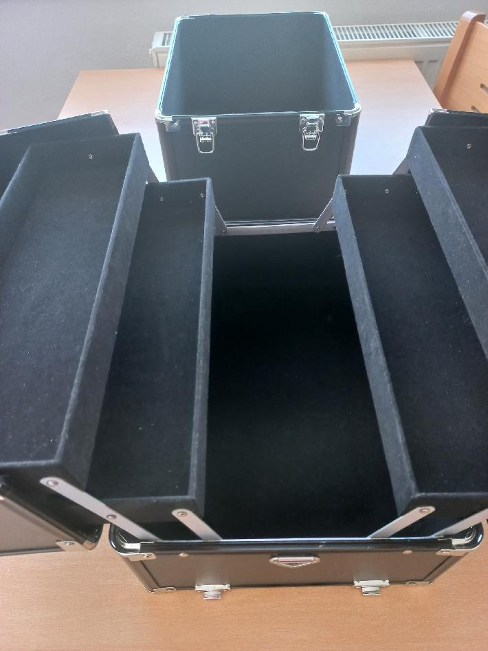 Kosmetický kufřík - 2