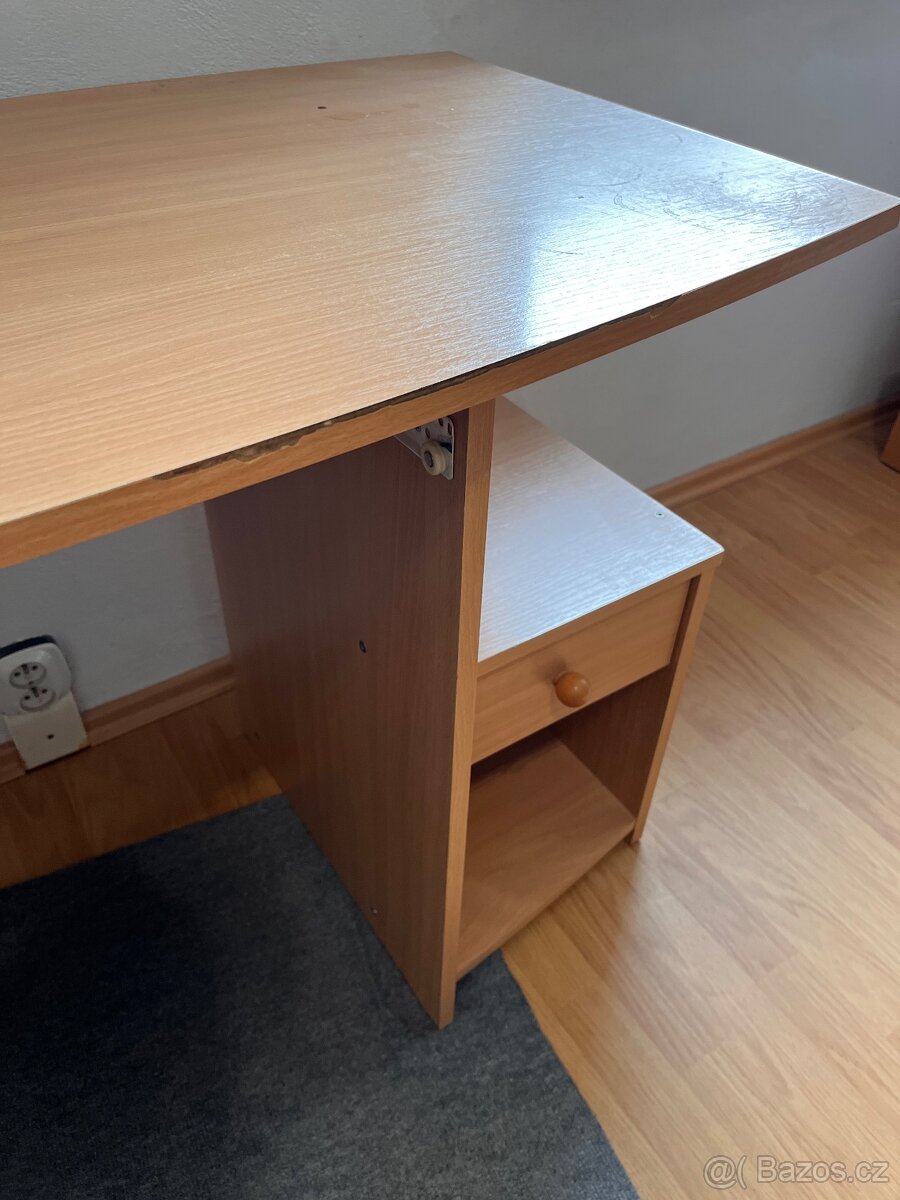 PC stůl s policí - 2
