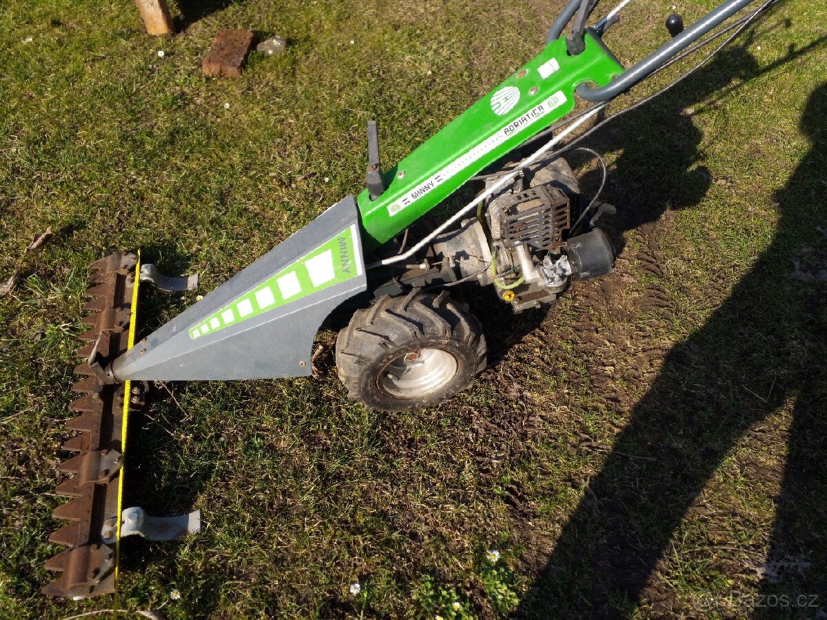 LIŠTOVÁ SEKAČKA - 2