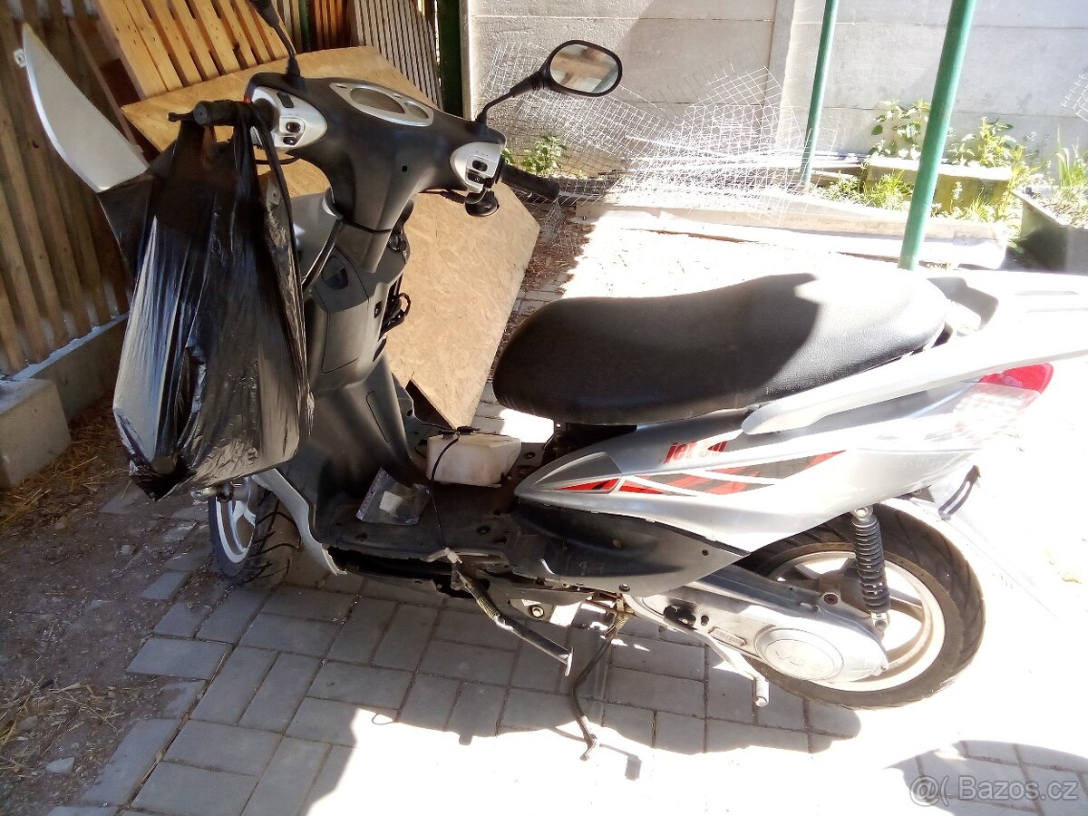 Yuki JET 50 - 2