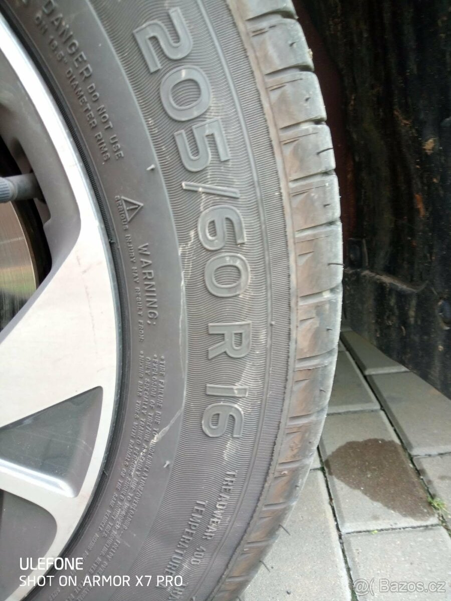 Michelin 205/60 R16 - 2