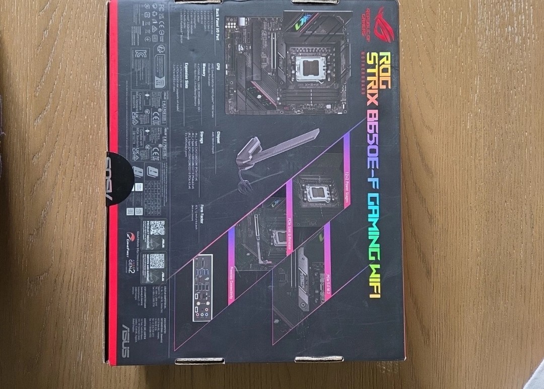 ASUS ROG STRIX B650E-F GAMING WIFI/AM5/ATX - 2