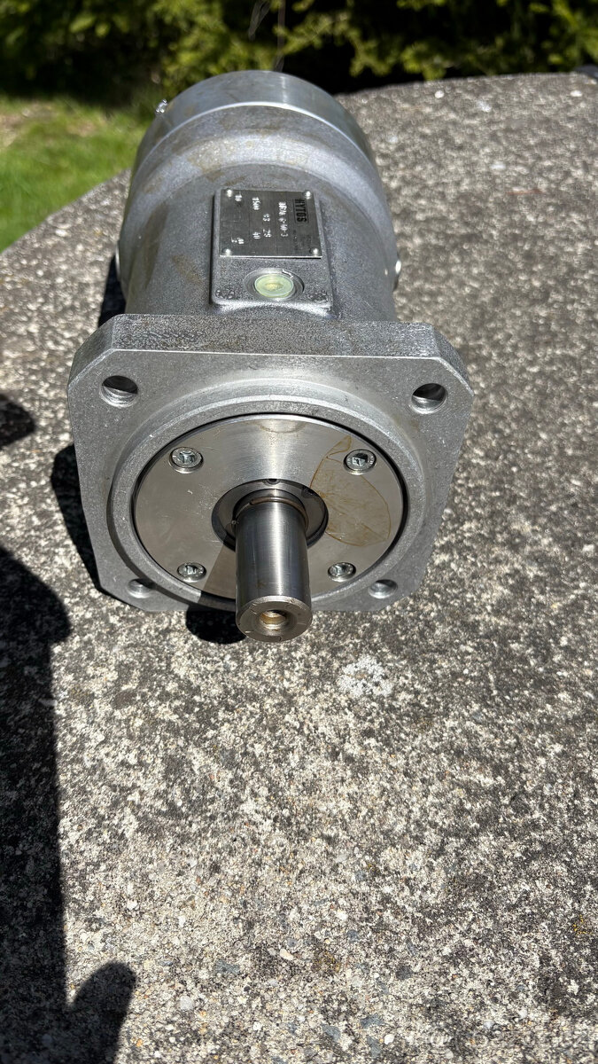 Hydromotor HYTOS MRAK 6-40-3 - 2