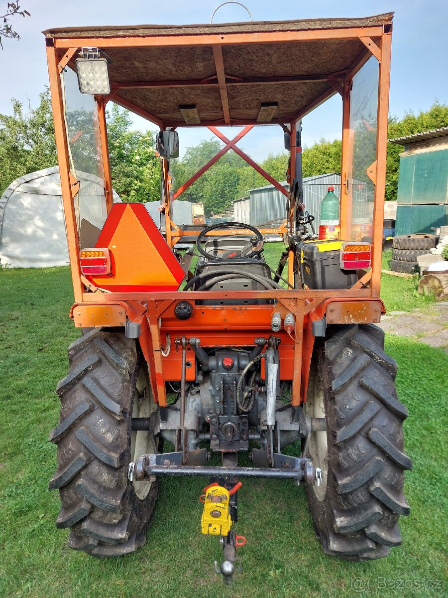 Malotraktor kubota GL 25 Grandel s čelním nakladačem - 2