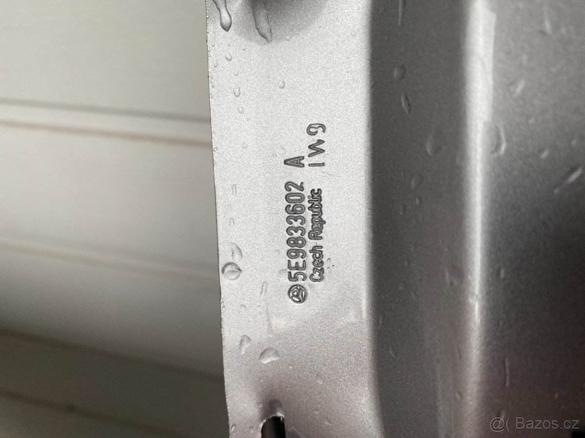 ŠKODA OCTAVIA III 3 5E 5E9 COMBI DVERE PRAVÉ ZADNÍ - 2