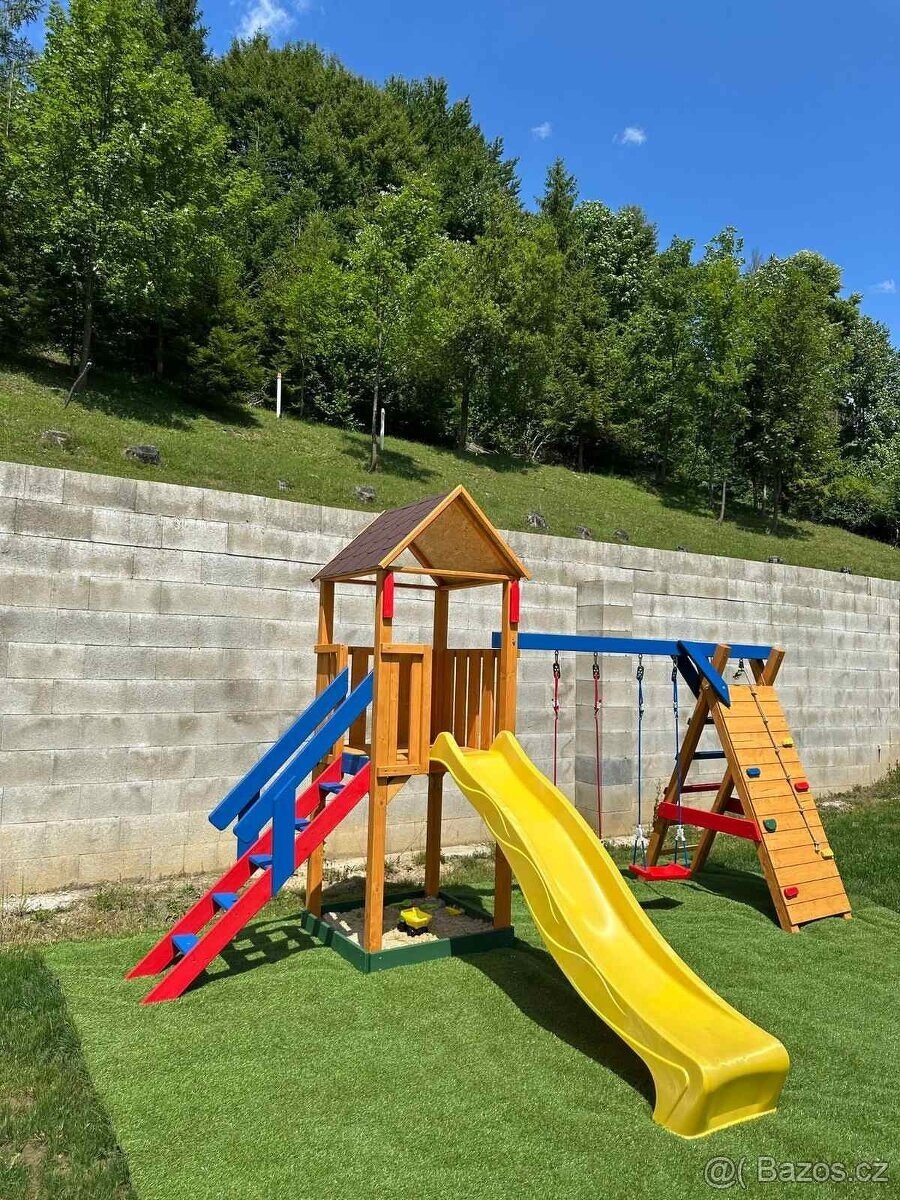 Dětské hřište - 2