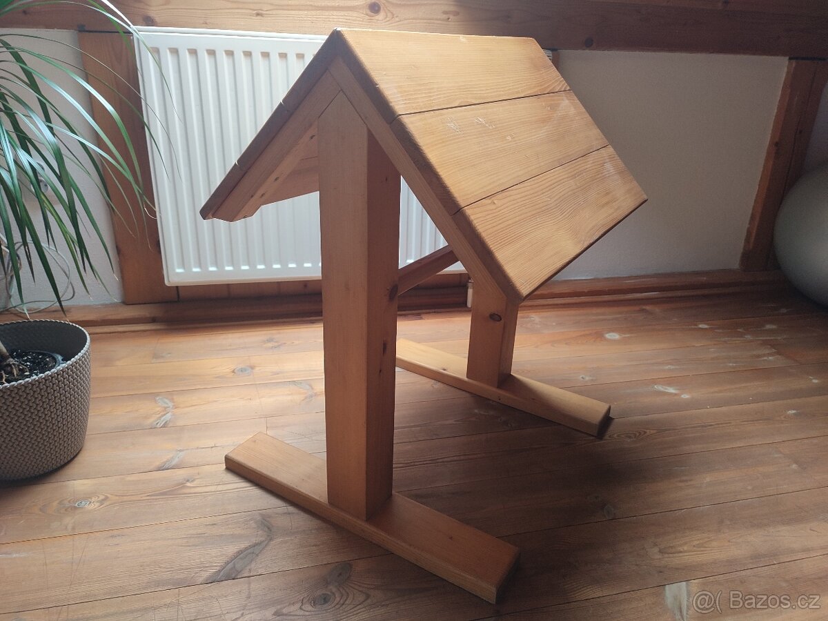 Dřevěná stříška na sedlo - 2