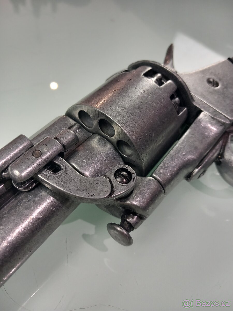 Revolver LeMat z doby občanské války - 2