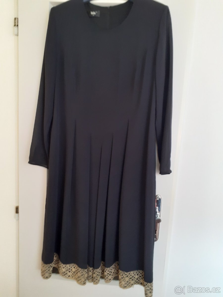 Dámské šaty - 2