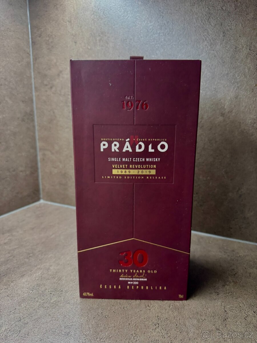 Prádlo Whisky Velvet Revolution 30YO - 2