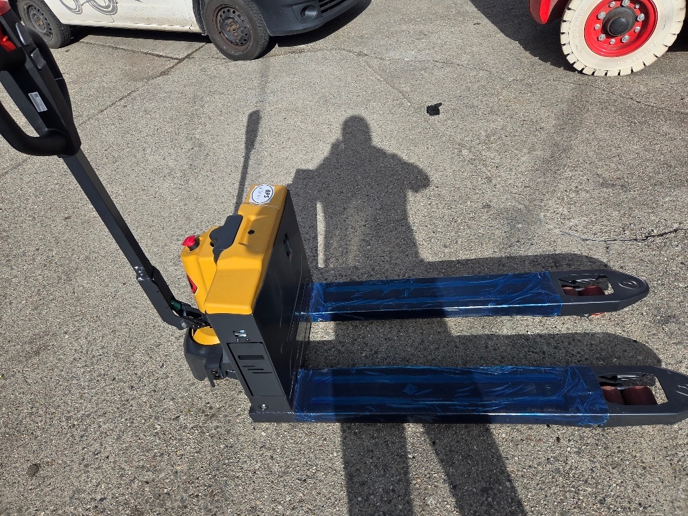 CATERPILLAR NPP15QBL - 2